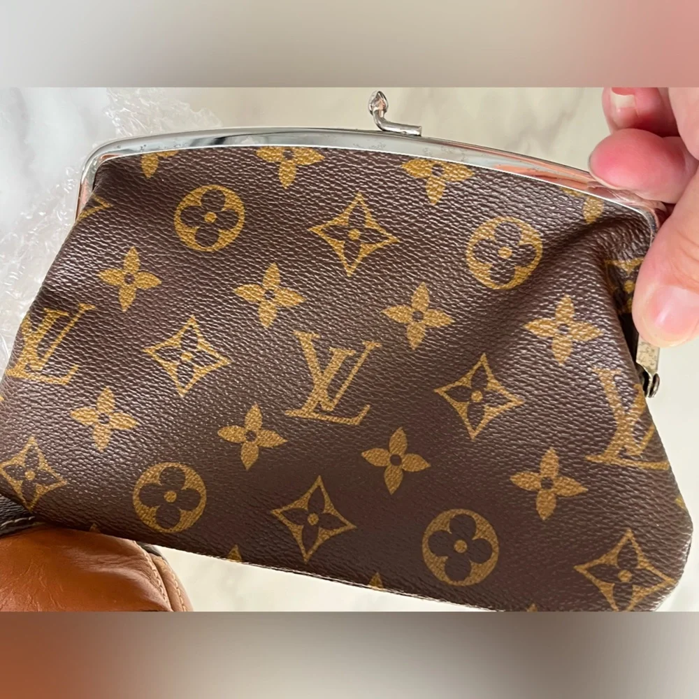 Louis Vuitton set Bucket Bag w/Coin Purse set 1970s vintage - Picture 13 of 16